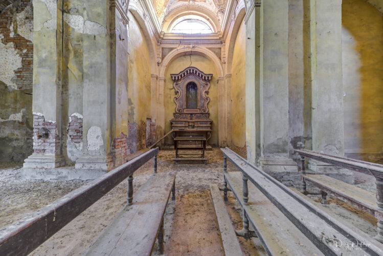 Multicolor Altar